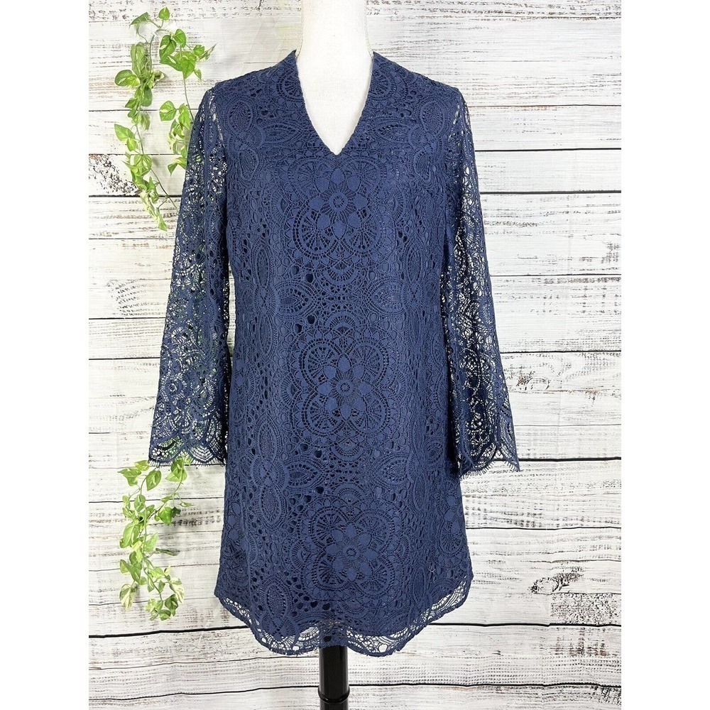 Lilly Pulitzer Dress size 4 Navy Blue Crochet Lace Knee Wedding Cocktail Church
